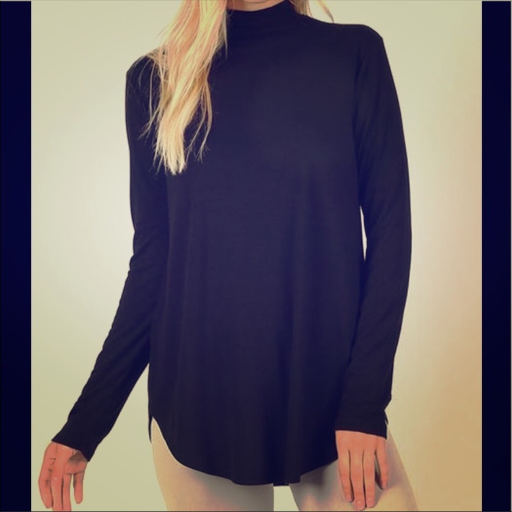 Turtle neck sweater top